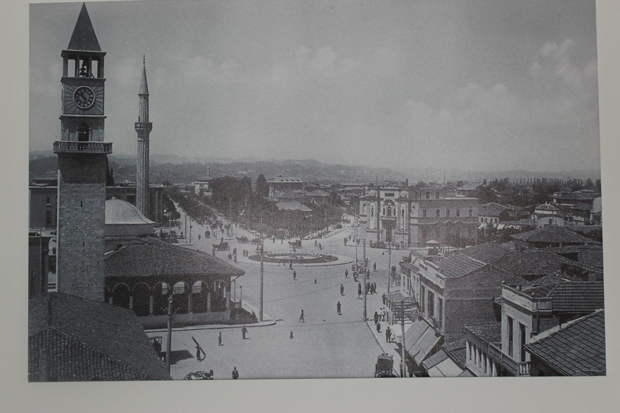 Lavandula Of Church * Tirana